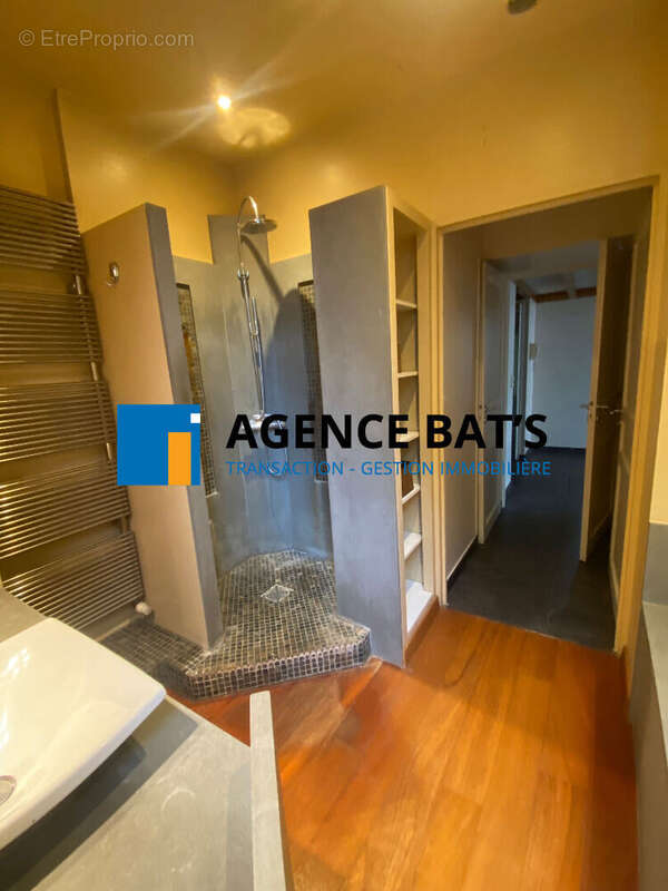 Photo 9 - Appartement à SAINT-ETIENNE