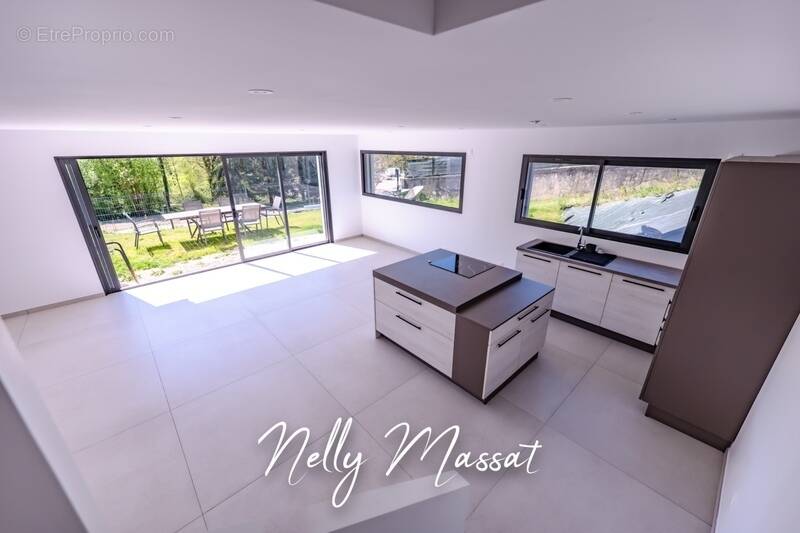 Maison à GRESY-SUR-AIX