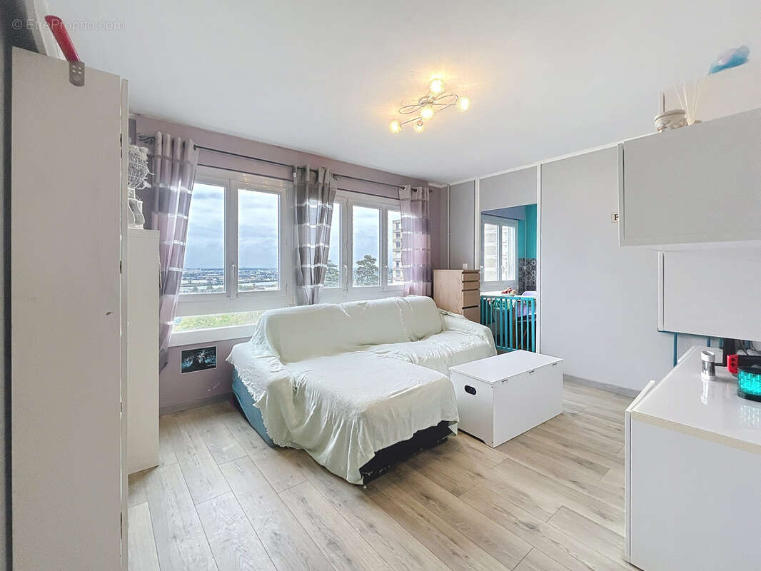 Appartement à OULLINS