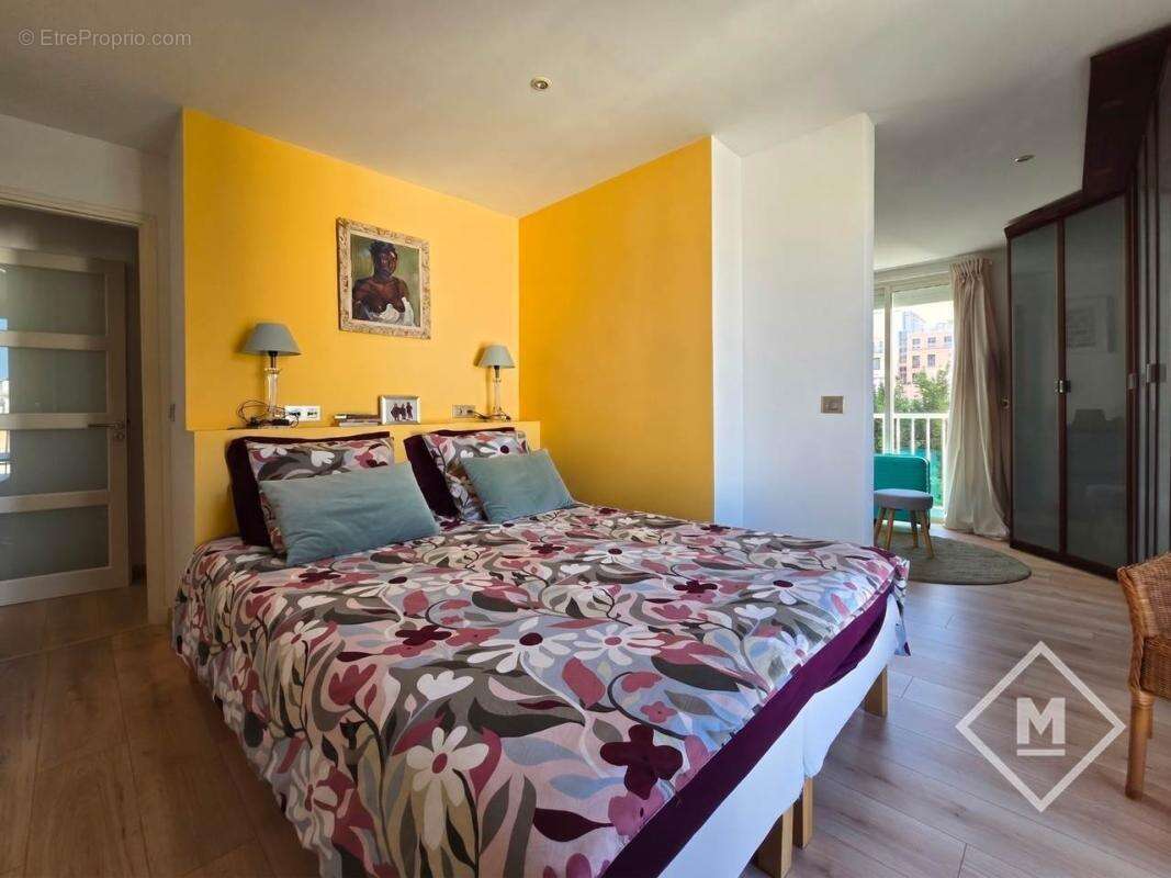 Appartement à MARSEILLE-7E