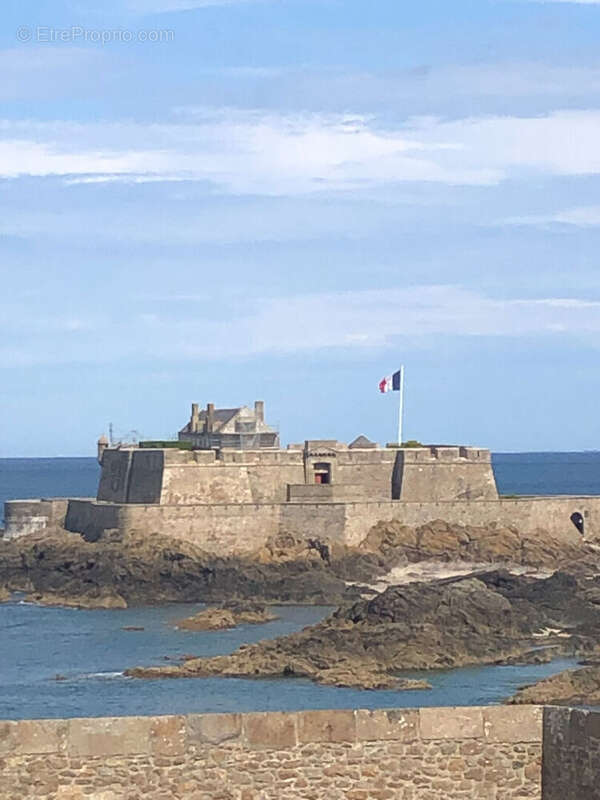 Appartement à vendre de 46 m², Intra-Muros, 2 chambres, à 50 mètres de la plage à pieds. - photo 15