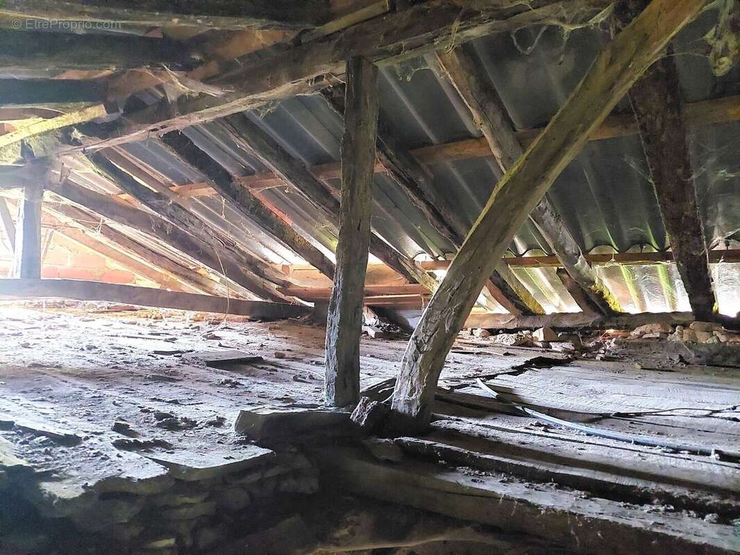 20260410113018 - Maison à AURIGNAC
