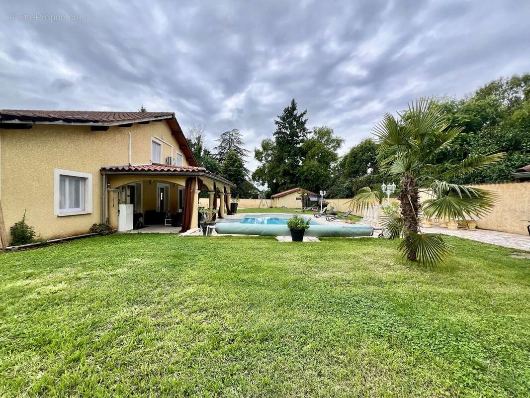 Maison à CHARVIEU-CHAVAGNEUX