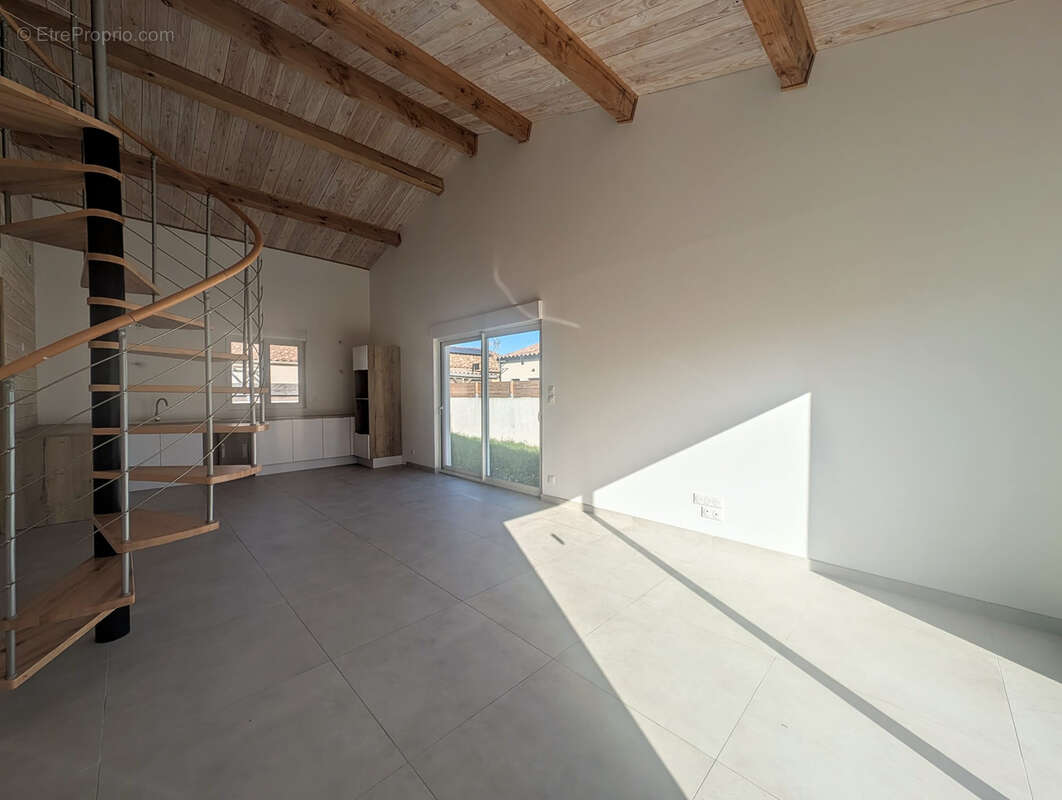 Maison à FERRALS-LES-CORBIERES