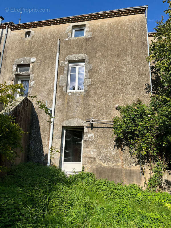 Maison à SALIGNY