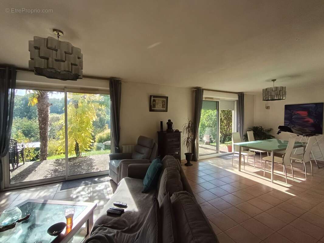 Maison à VERNOU-SUR-BRENNE