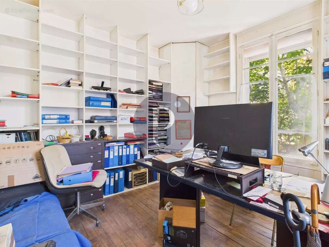 Maison à VERRIERES-LE-BUISSON