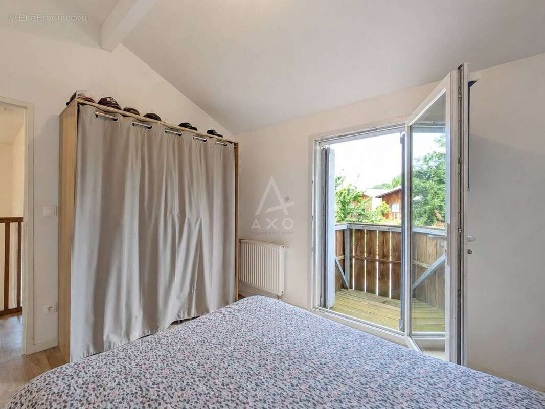 Maison 3 pièces  69 m²  Jardin, dépendance et stationnement - photo 9