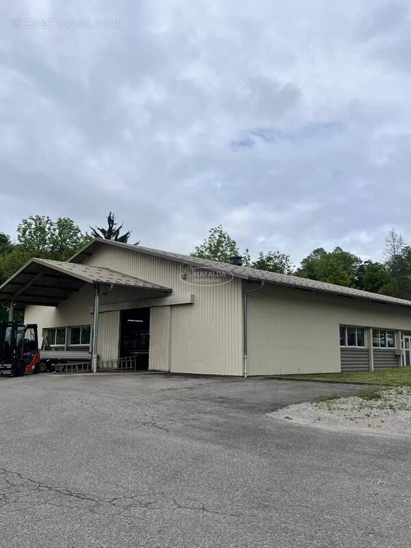 Commerce à MONT-SAXONNEX