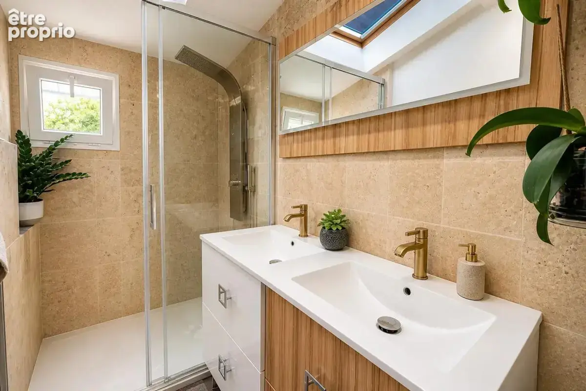 Maison de charme avec gîte indépendant, piscine et potentiel - photo 8