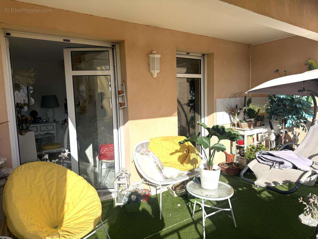 Appartement à L'ISLE-SUR-LA-SORGUE