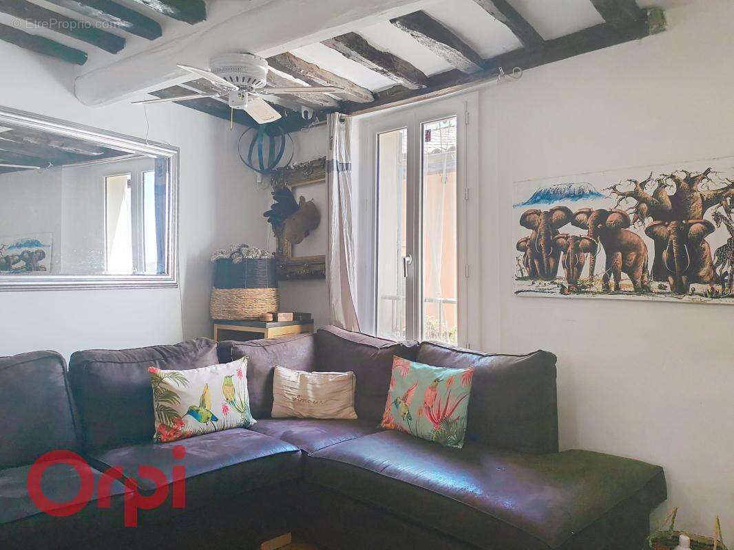 Maison à LE CASTELLET