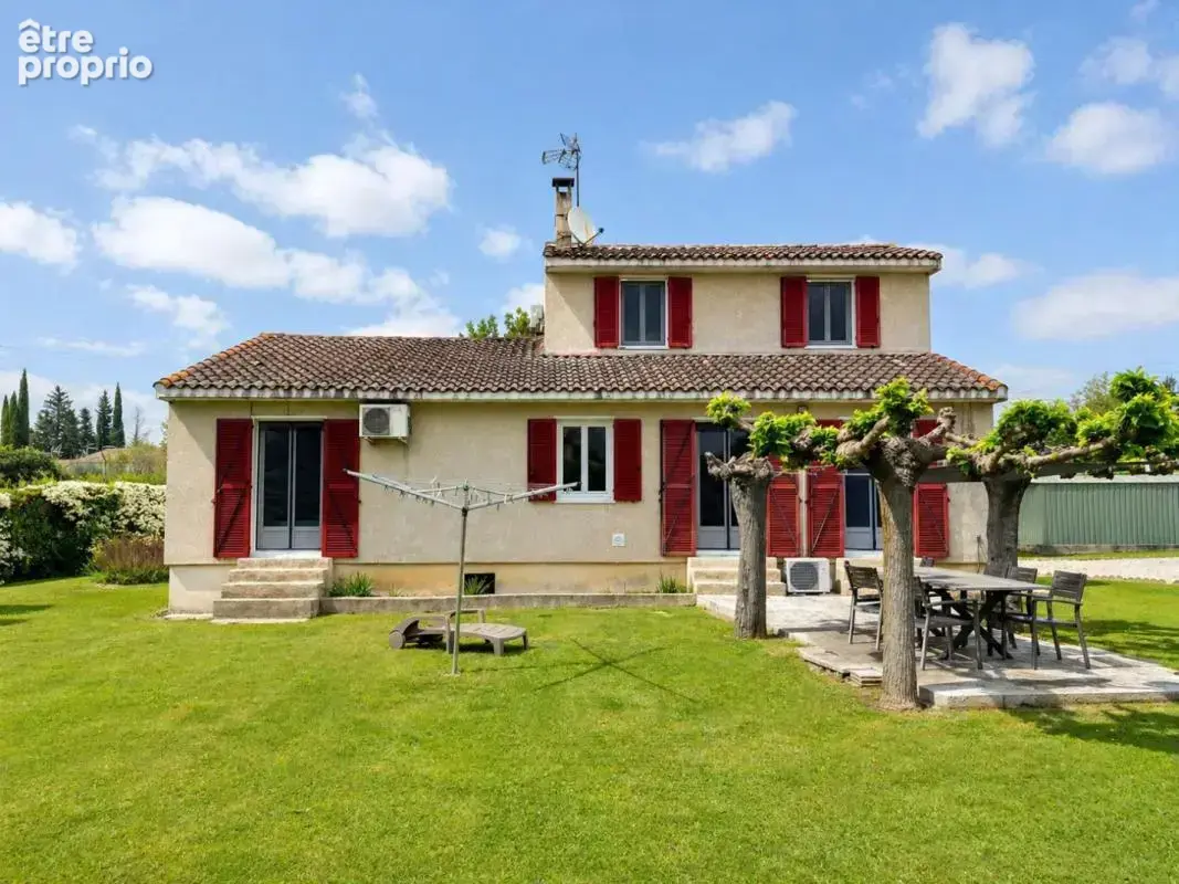 Maison à LA CALMETTE