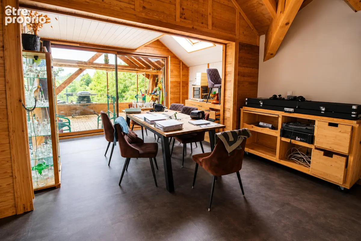 Maison (2 logements) Neuvecelle 11 pièce(s) 309.6 m² + Annexes 179m² et Terrain 4383m² - photo 8