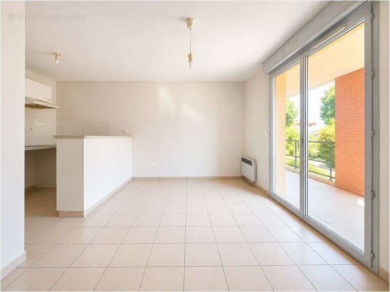 T3 de 55 m² avec terrasse et parking - photo 2