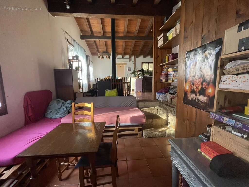 Maison à LE COLLET-DE-DEZE