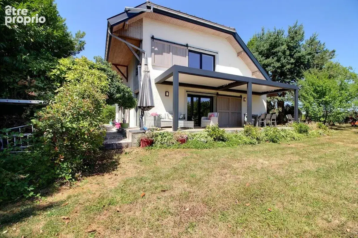 Maison indépendante de 218.63 m², terrain de 1928 m² - photo 17
