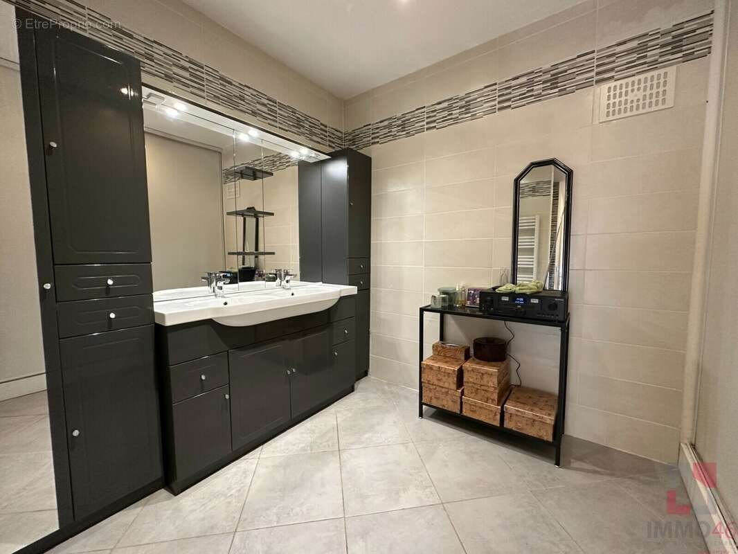 Maison 182 m² à Prayssac  - photo 7