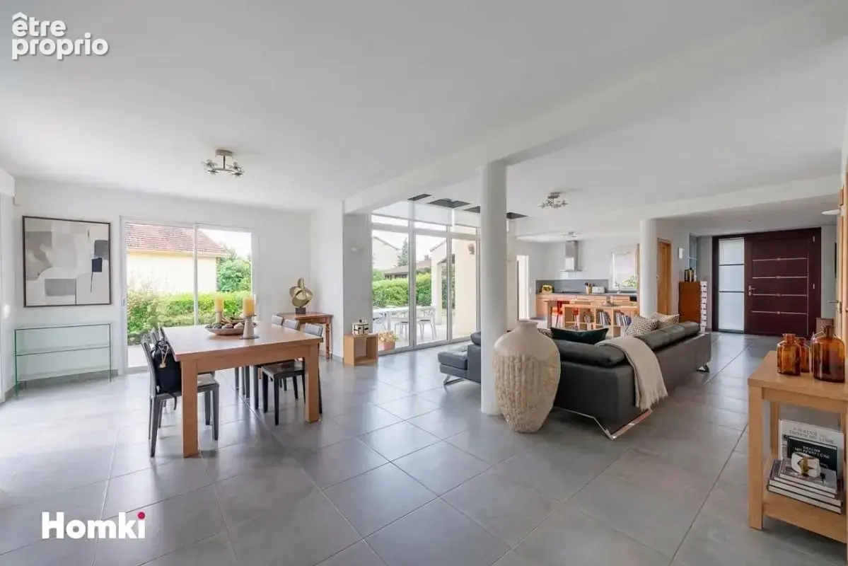 Propriété familiale T11 de 306.89 m² - photo 18