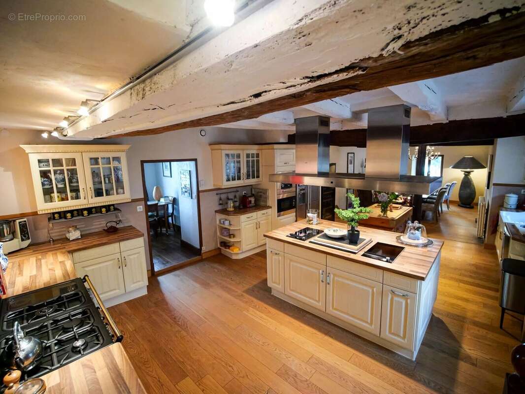 Appartement à SAINT-CYR-SUR-LOIRE