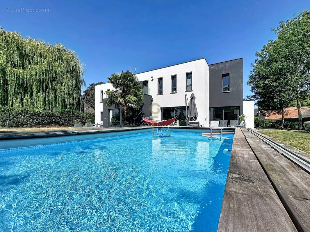 Maison à SANTES