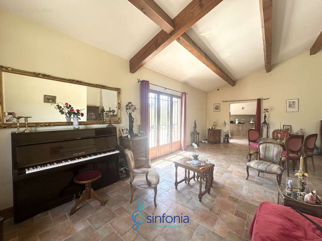 Maison à SERVIERS-ET-LABAUME