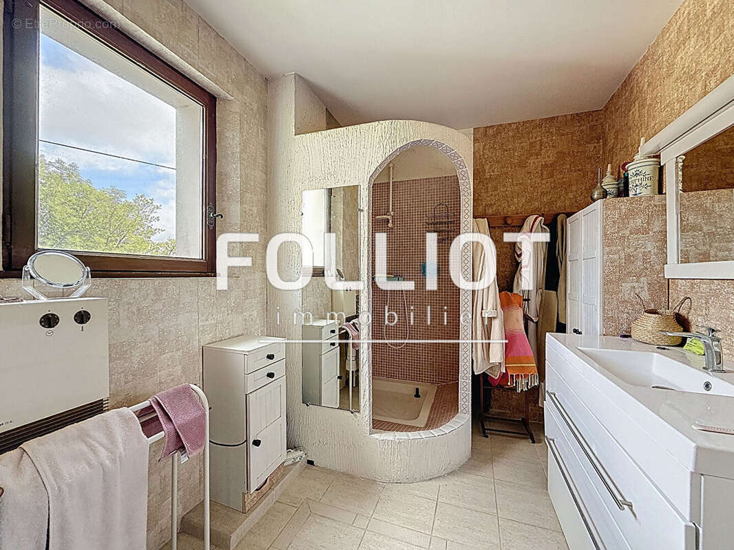 Maison à SAINT-PAIR-SUR-MER