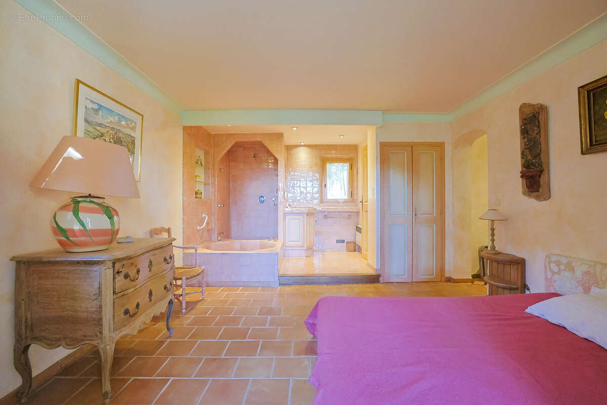 Maison à MOISSAC-BELLEVUE