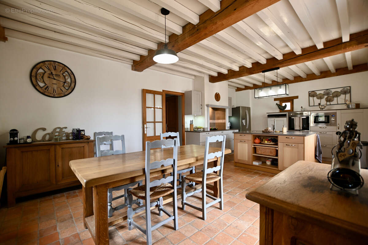 Maison à COURCELLES-FREMOY