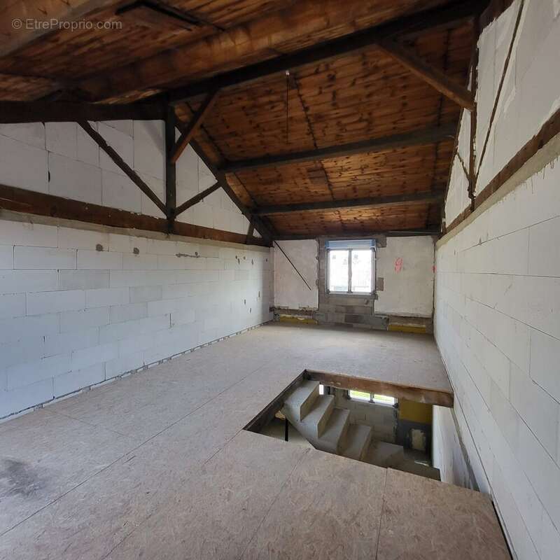 Appartement à SAINT-MARCEL