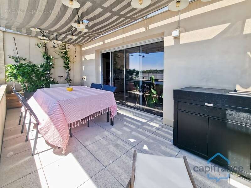 Appartement à CASTRIES