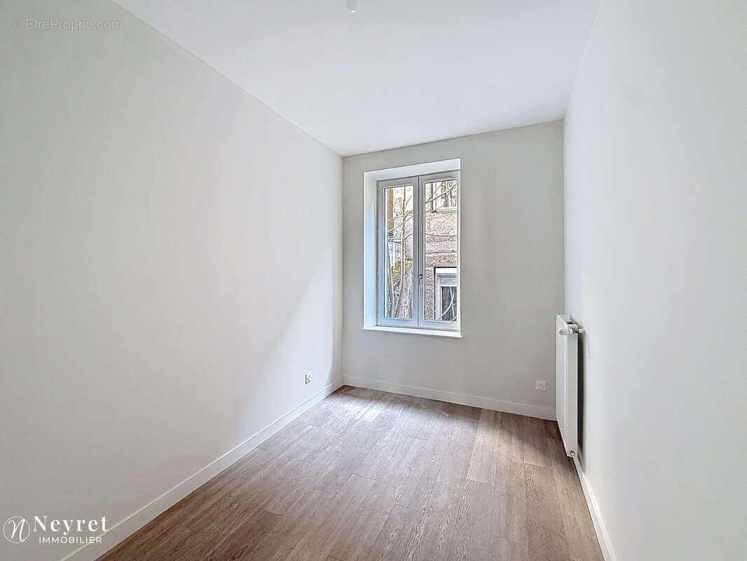 Appartement à SAINT-ETIENNE