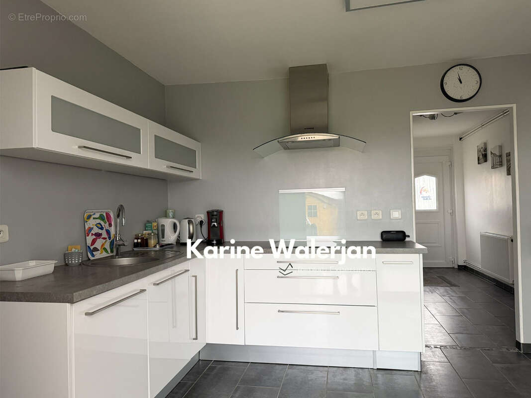 Maison à COURRIERES