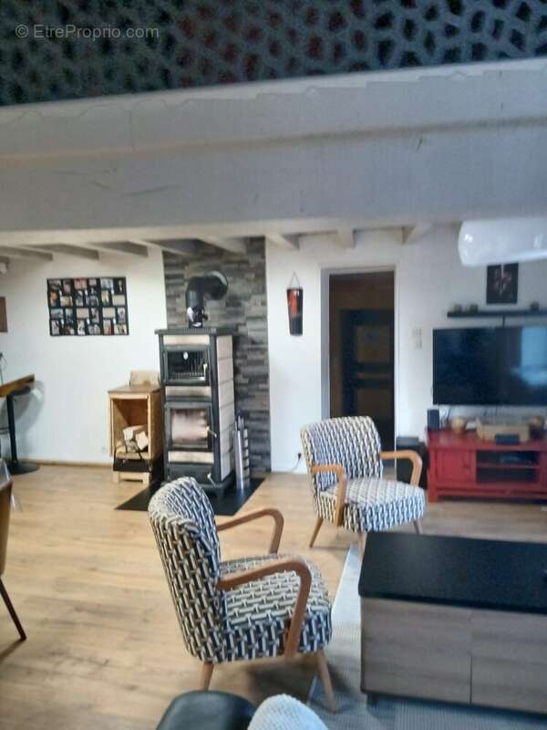 Maison à MONTEIGNET-SUR-L'ANDELOT