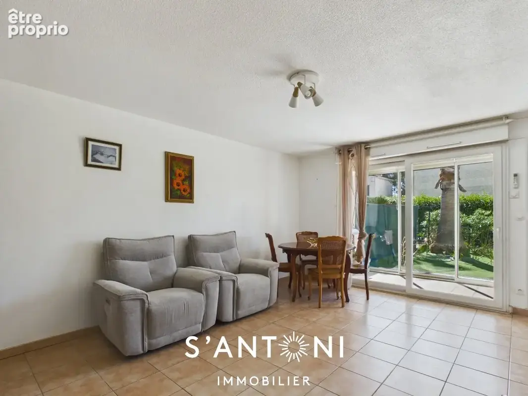 Agde- appartement en rez-de-chaussée avec extérieur - photo 3