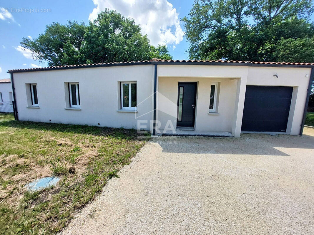 Maison à BREUILLET