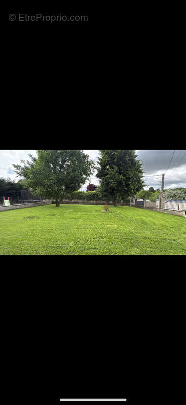 Maison à FLEURY-LA-VALLEE