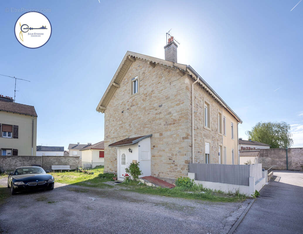 Appartement à GOLBEY
