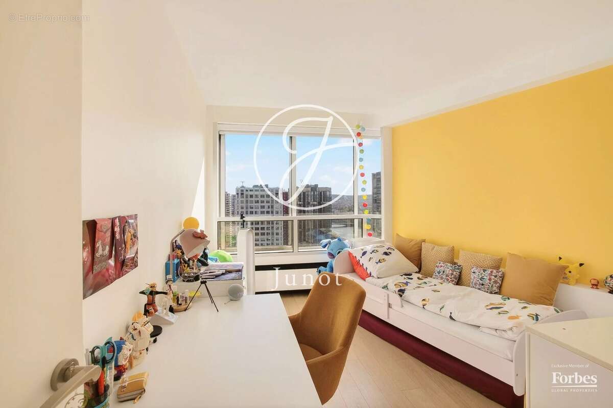 Paris 15e - TOUR DE MARS / QUAI DE GRENELLE - Appartement - 5 pièces - 114,58m² Carrez - 3 chambres - Vue exceptionnelle - Expos - photo 20