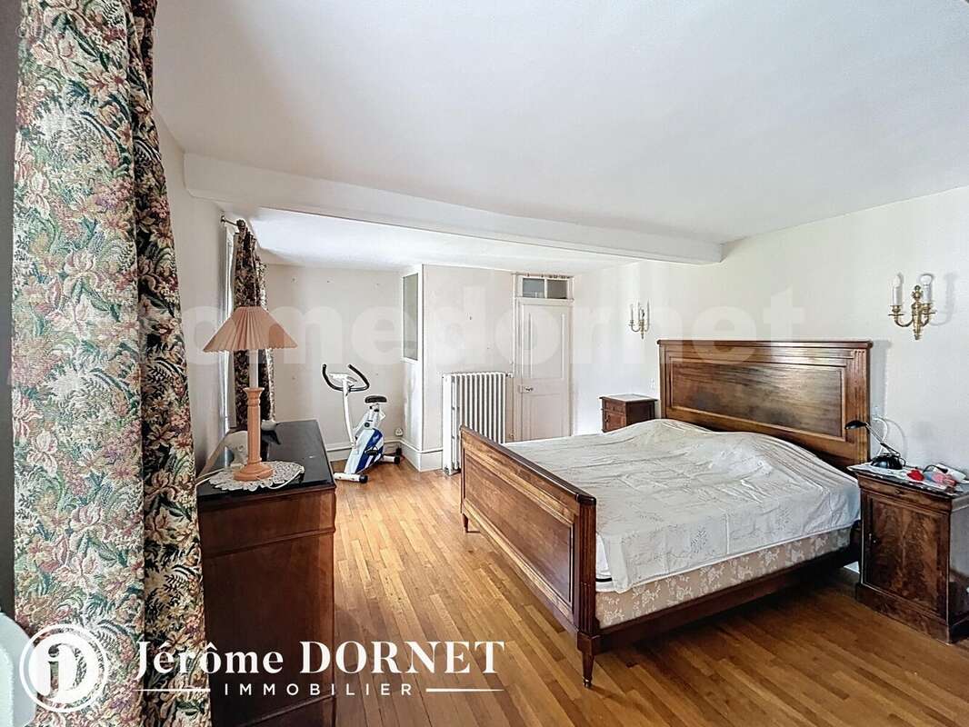 sin_0009 - Maison à GRANDVILLIERS