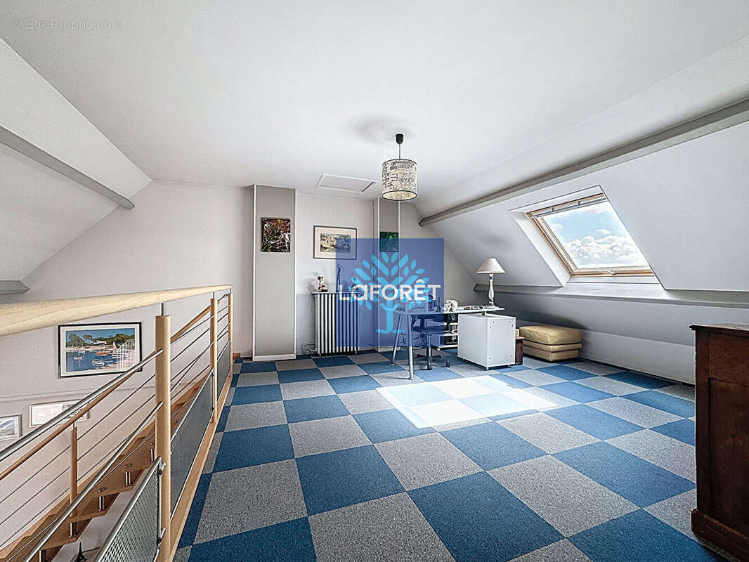 Maison à CHILLY-MAZARIN