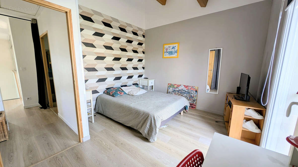 Maison à SAINT-GENIS-DES-FONTAINES