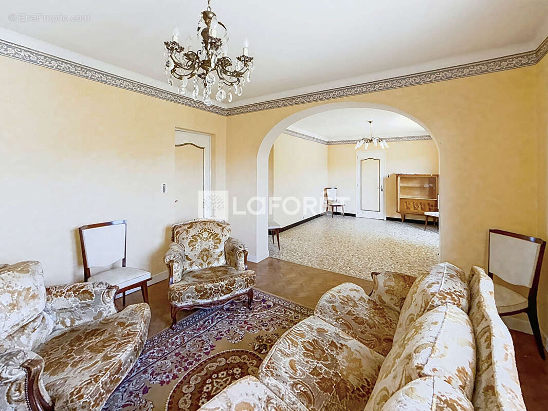 Maison à vendre à LAVIT - 5 pièces avec piscine et jardin - photo 3
