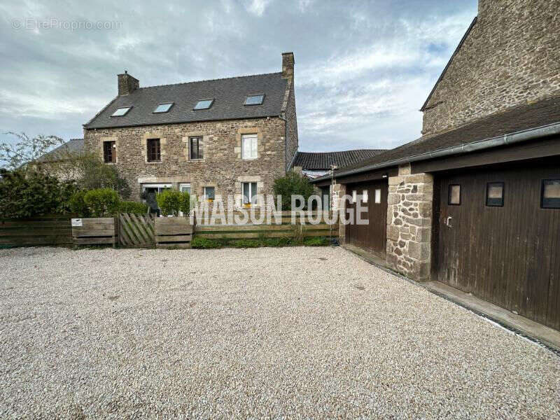 Maison à PLELAN-LE-PETIT