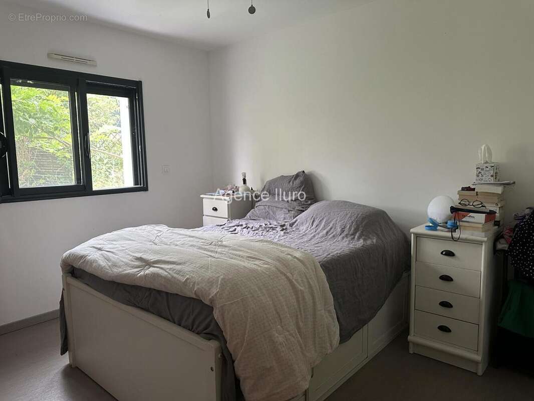 Maison contemporaine 2016 - 3 chambres  - 1 bureau - dpe a. - photo 8