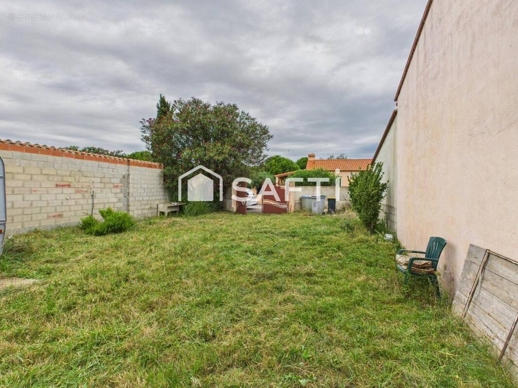 Photo 1 - Terrain à SAINTE-MARIE