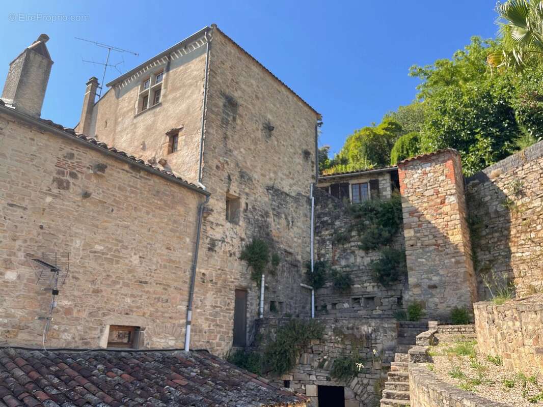 Deux maisons pour le prix d'une — dans un village très prisé - photo 13