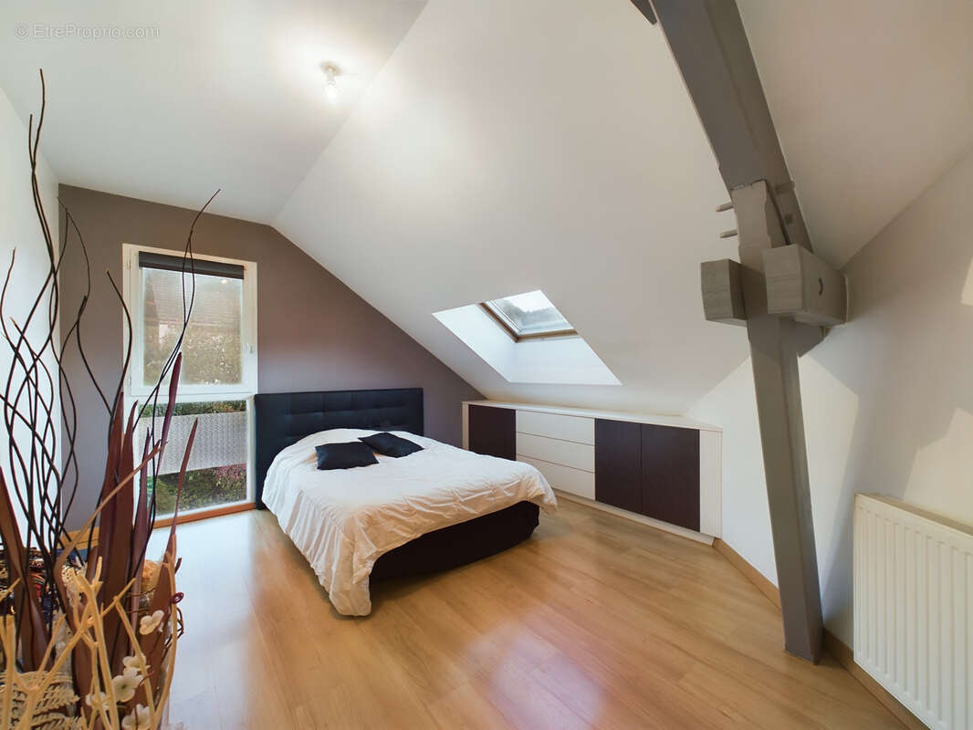 Maison à VIVIERS-DU-LAC