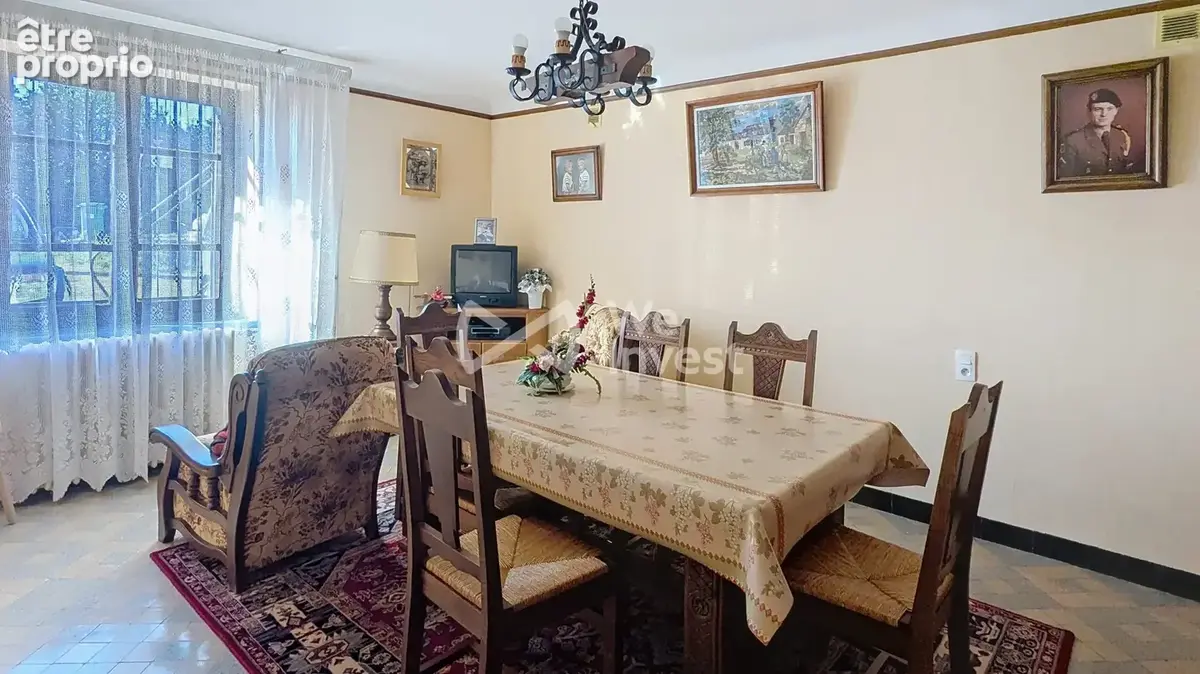 Maison 7 pièces 171 m² à vendre à La Ferte-Bernard (72400) - photo 2