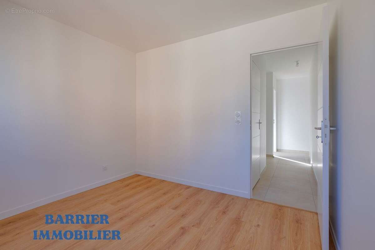 Appartement à CHAVANOZ